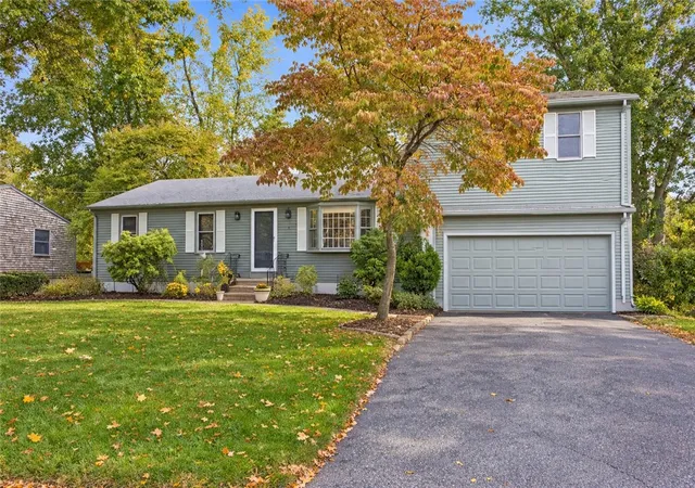Photo 1 of Single family home for sale at 4 Anthony Rd, Barrington, RI 02806 | MLS# 1425897 | Listing updated on 2026-10-18