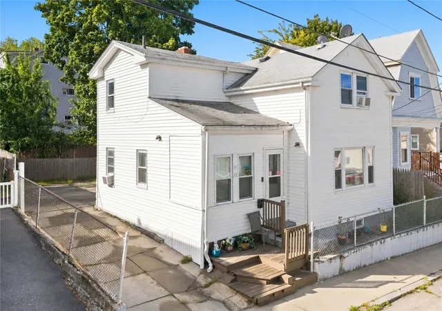 Single family home for sale at 33 What Cheer Ave, Providence, RI 02909 | MLS# 1425148