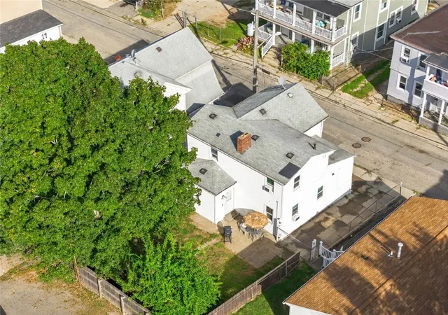 Photo 4 of Single family home for sale at 33 What Cheer Ave, Providence, RI 02909 | MLS# 1425148 | Listing updated on 2026-10-14