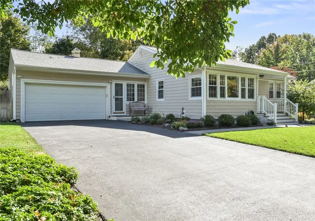 Photo 2 of Single family home for sale at 804 Love Ln, East Greenwich, RI 02818 | MLS# 1425981 | Listing updated on 2026-10-22