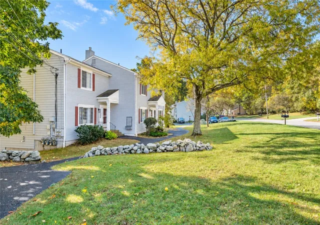 Photo 2 of Condo for sale at 5 Eagle Run, East Greenwich, RI 02818 | MLS# 1426047 | Listing updated on 2026-10-22