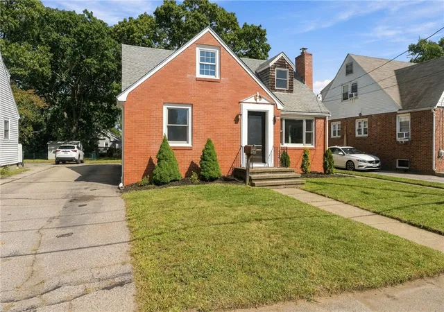 Photo 2 of Sale Pending at 386 Norwood Ave, Warwick, RI 02888 | MLS# 1426078 | Listing updated on 2026-10-22