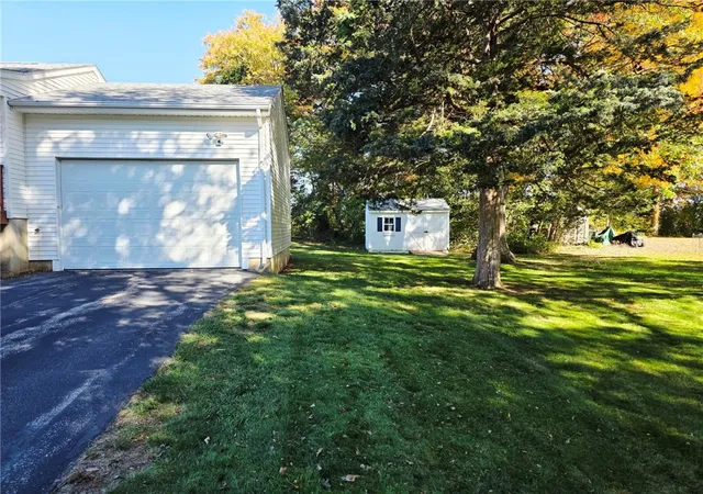 Photo 3 of Sale Pending at 9 Courtney Ln, Hope Valley, RI 02832 | MLS# 1426007 | Listing updated on 2026-10-22