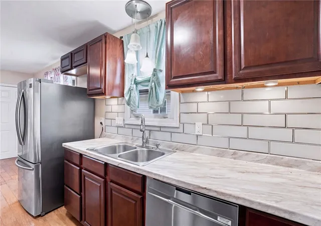 Photo 2 of Single family home for sale at 33 Huldah St, Providence, RI 02909 | MLS# 1426104 | Listing updated on 2026-10-22