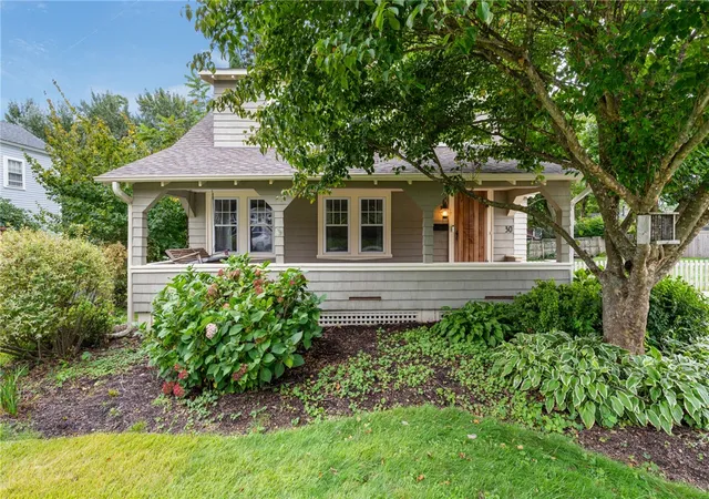 Photo 1 of Single family home for sale at 30 Ledge Rd, East Greenwich, RI 02818 | MLS# 1426109 | Listing updated on 2026-10-22