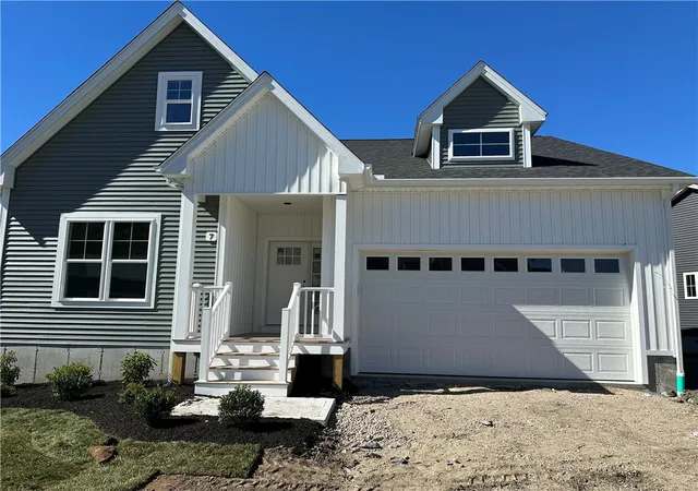 Photo 1 of Sale Pending at 7 Wyndham Way, North Kingstown, RI 02852 | MLS# 1425501 | Listing updated on 2026-10-16
