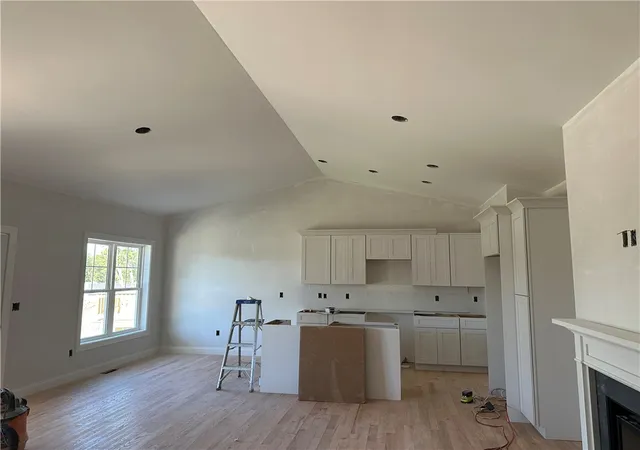 Photo 4 of Sale Pending at 7 Wyndham Way, North Kingstown, RI 02852 | MLS# 1425501 | Listing updated on 2026-10-16
