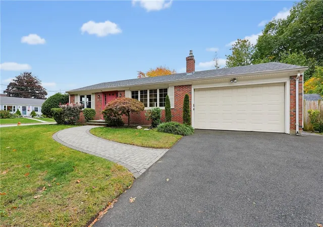 Photo 2 of Single family home for sale at 161 Rounds Ave, Riverside, RI 02915 | MLS# 1426015 | Listing updated on 2026-10-21
