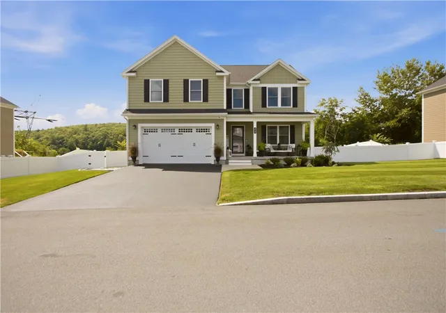 Photo 3 of Single family home for sale at 459 Louise St, Woonsocket, RI 02895 | MLS# 1426167 | Listing updated on 2026-10-18