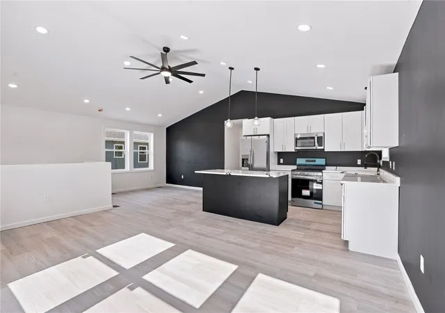 Photo 4 of Single family home for sale at 209 Lincoln St, Woonsocket, RI 02895 | MLS# 1425976 | Listing updated on 2026-10-16