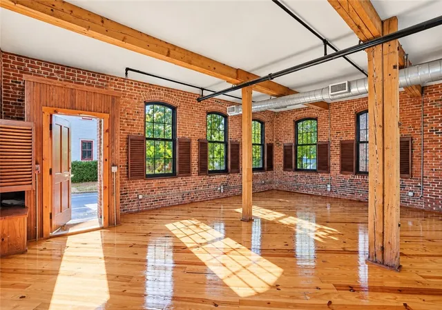 Photo 4 of Condo for sale at 407 Pine St #105, Providence, RI 02903 | MLS# 1426274 | Listing updated on 2026-10-18