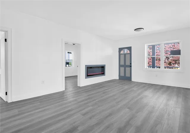 Photo 3 of Multi family home for sale at 6 Shafter St, Providence, RI 02909 | MLS# 1426352 | Listing updated on 2026-10-28