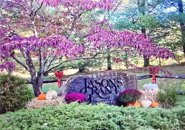 Photo 1 of Single family home for sale at 4 Jason's Grant Dr, Cumberland, RI 02864 | MLS# 1426407 | Listing updated on 2026-10-20