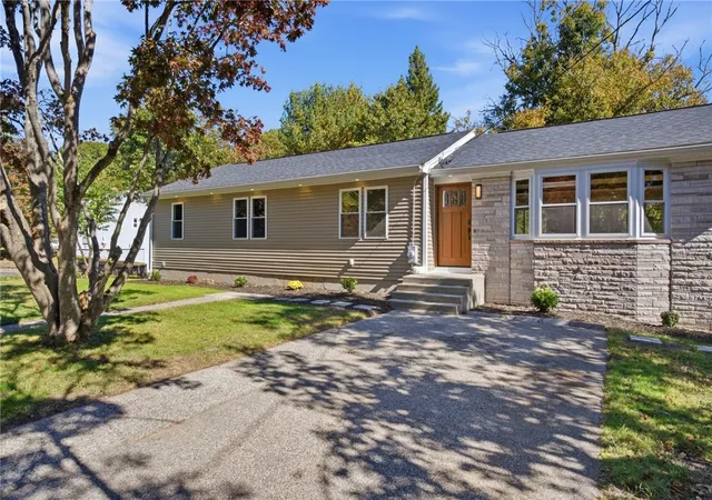 Photo 3 of Single family home for sale at 1 Cedar Path, Lincoln, RI 02865 | MLS# 1426176 | Listing updated on 2026-10-21