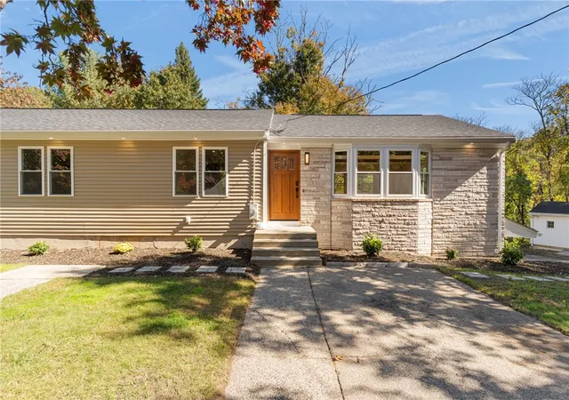 Photo 3 of Single family home for sale at 1 Cedar Path, Lincoln, RI 02865 | MLS# 1426176 | Listing updated on 2026-10-21