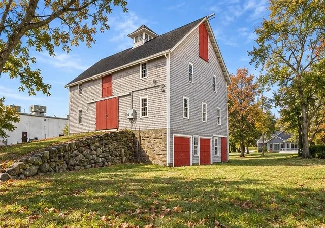 Photo 3 of Land for sale at 2967 E Main Rd, Portsmouth, RI 02871 | MLS# 1426382 | Listing updated on 2026-10-20