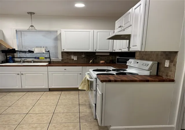 Photo 3 of Single family home for sale at 33 George St, North Providence, RI 02911 | MLS# 1426524 | Listing updated on 2026-10-21