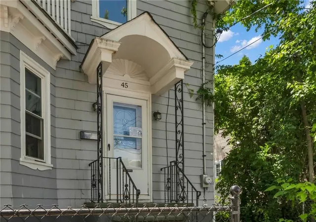 Photo 3 of Single family home for sale at 45 Arch St, Pawtucket, RI 02860 | MLS# 1426553 | Listing updated on 2026-10-20