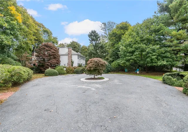 Photo 4 of Condo for sale at 46 Chastellux Ave #C3, Newport, RI 02840 | MLS# 1426330 | Listing updated on 2026-10-21