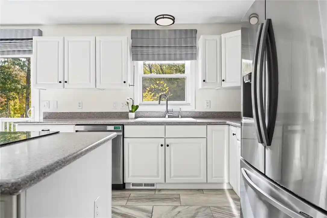 Photo 4 of Single family home for sale at 632 Shermantown Rd, Saunderstown, RI 02874 | MLS# 1426256 | Listing updated on 2026-10-29