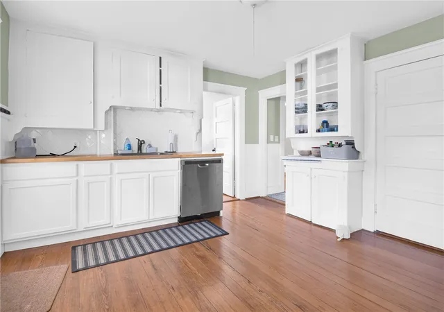 Photo 3 of Multi family home for sale at 116 Bishop Ave, Rumford, RI 02916 | MLS# 1426546 | Listing updated on 2026-10-21
