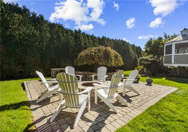 Photo 3 of Single family home for sale at 68 Soares Dr, Portsmouth, RI 02871 | MLS# 1426589 | Listing updated on 2026-10-21