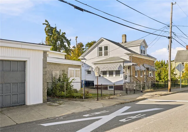 Photo 2 of Single family home for sale at 96 High St, Cumberland, RI 02864 | MLS# 1426687 | Listing updated on 2026-10-22