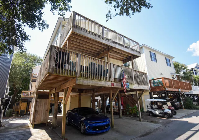 Photo 2 of Single family home for sale at 6001 South Kings Hwy, Myrtle Beach, SC 29575 | MLS# 2407338 | Listing updated on 2026-09-03
