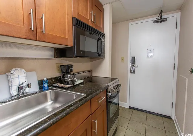 Photo 4 of Condo for sale at 1200 N Ocean Blvd N #905, Myrtle Beach, SC 29577 | MLS# 2509526 | Listing updated on 2026-09-14