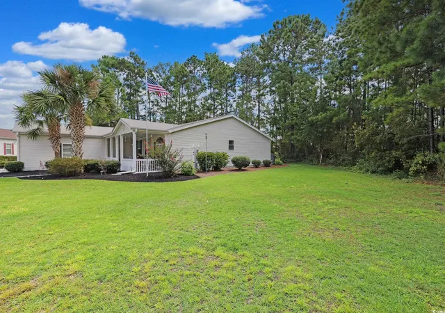 Photo 4 of Single family home for sale at 627 Woodholme Dr, Conway, SC 29526 | MLS# 2521654 | Listing updated on 2026-09-14