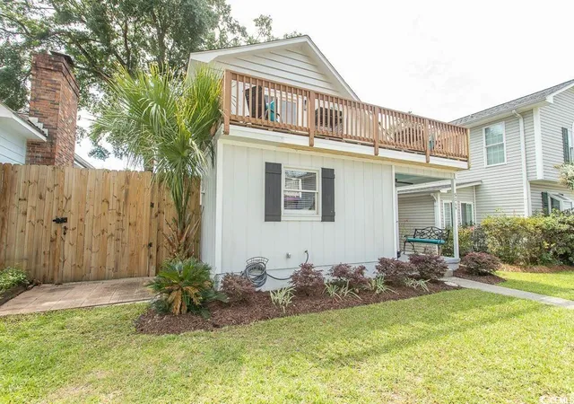 Photo 2 of Single family home for sale at 506 B Rosemary Ln, North Myrtle Beach, SC 29582 | MLS# 2521873 | Listing updated on 2026-09-10