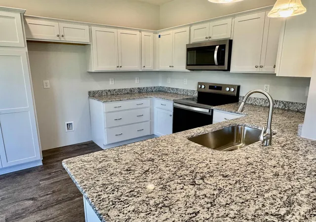 Photo 4 of Single family home for sale at 594 Shallow Cove Dr, Conway, SC 29527 | MLS# 2522207 | Listing updated on 2026-09-08