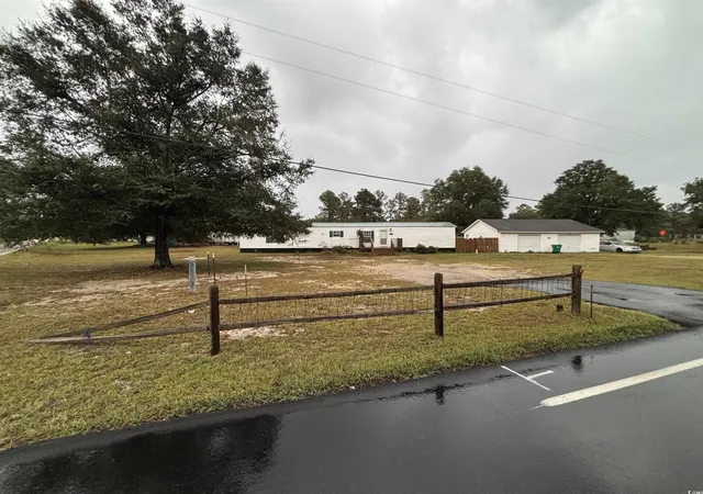 Photo 2 of Manufactured home for sale at 6137 Old Mullins Hwy, Nichols, SC 29581 | MLS# 2525338 | Listing updated on 2026-10-22