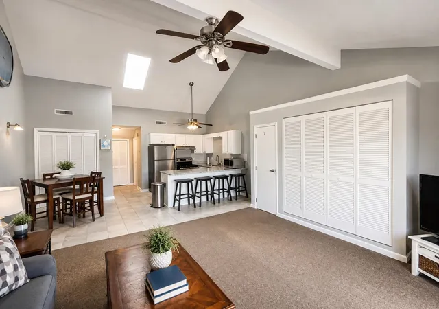 Listing Photo 2 - Condo for sale in building located at 1880 Colony Dr, Myrtle Beach, SC 29575 - Unit #11-O