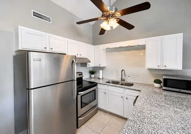 Listing Photo 3 - Condo for sale in building located at 1880 Colony Dr, Myrtle Beach, SC 29575 - Unit #11-O