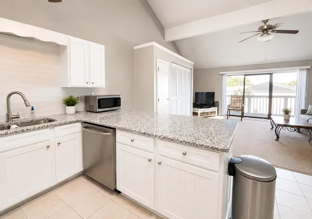 Listing Photo 5 - Condo for sale in building located at 1880 Colony Dr, Myrtle Beach, SC 29575 - Unit #11-O