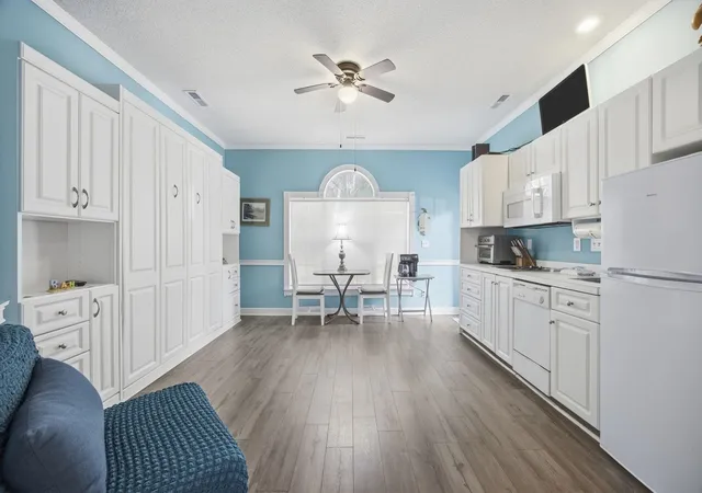 Listing Photo 4 - Condo for sale in building located at 370 Lands End Blvd, Myrtle Beach, SC 29572 - Unit #2-104