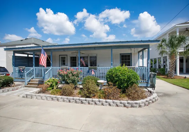 Photo 1 of Single family home for sale at 1606 Hillside Dr S, North Myrtle Beach, SC 29582 | MLS# 2603033 | Listing updated on 2026-09-04
