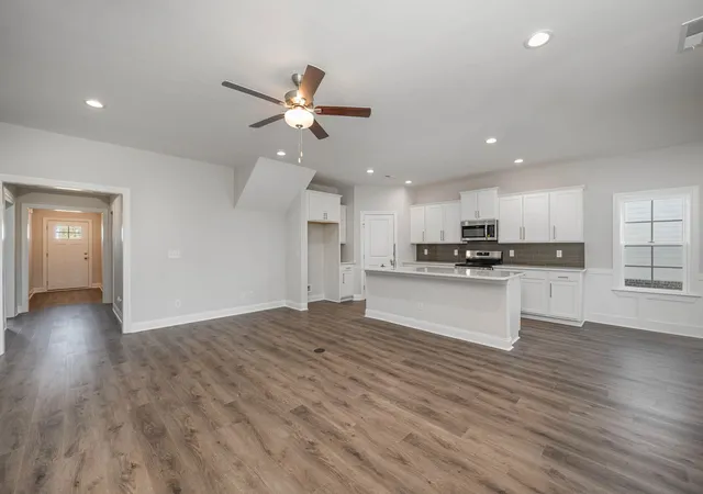 Photo 4 of Single family home for sale at 5119 Water Breeze Ct, Myrtle Beach, SC 29588 | MLS# 2605517 | Listing updated on 2026-09-10