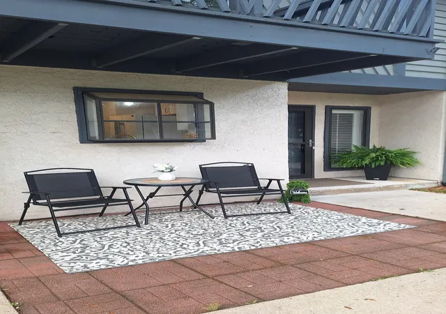 Photo 2 of Townhouse for sale at 504 30th Avenue N #3, Myrtle Beach, SC 29577 | MLS# 2605519 | Listing updated on 2026-09-14