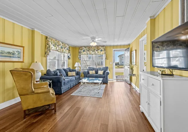 Listing Photo 4 - Condo for sale in building located at 1202 S Ocean Blvd, North Myrtle Beach, SC 29582