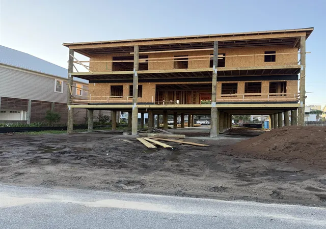 Photo 3 of Single family home for sale at 4618 Hedrick St, North Myrtle Beach, SC 29582 | MLS# 2605621 | Listing updated on 2026-09-29