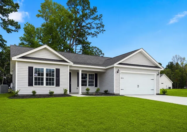 Photo 2 of Single family home for sale at 14 Bennington Ct, Georgetown, SC 29440 | MLS# 2605863 | Listing updated on 2026-09-26