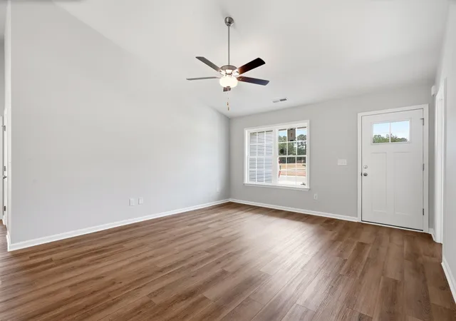 Photo 3 of Single family home for sale at 14 Bennington Ct, Georgetown, SC 29440 | MLS# 2605863 | Listing updated on 2026-09-26