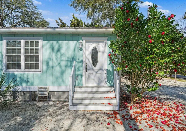 Photo 3 of Single family home for sale at 419 Pine Dr N, Surfside Beach, SC 29575 | MLS# 2605991 | Listing updated on 2026-09-06