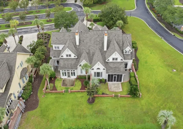 Listing Photo 5 - Condo for sale in building located at 42 Courtyard Cir, Pawleys Island, SC 29585 - Unit #26