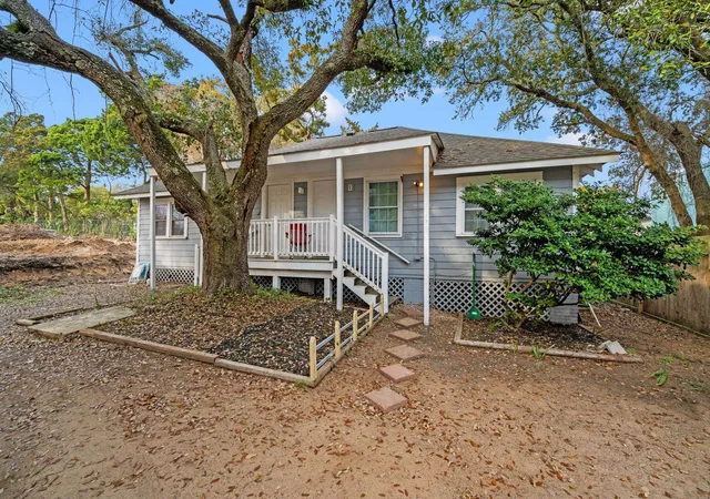 Listing Photo 5 - Condo for sale in building located at 304 1st Ave N, Myrtle Beach, SC 29577