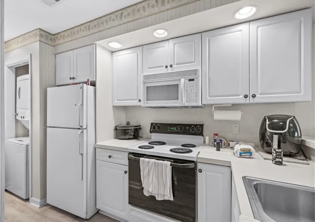 Photo 4 of Condo for sale at 4421 Eastport Blvd #H7, Little River, SC 29566 | MLS# 2606876 | Listing updated on 2026-09-04