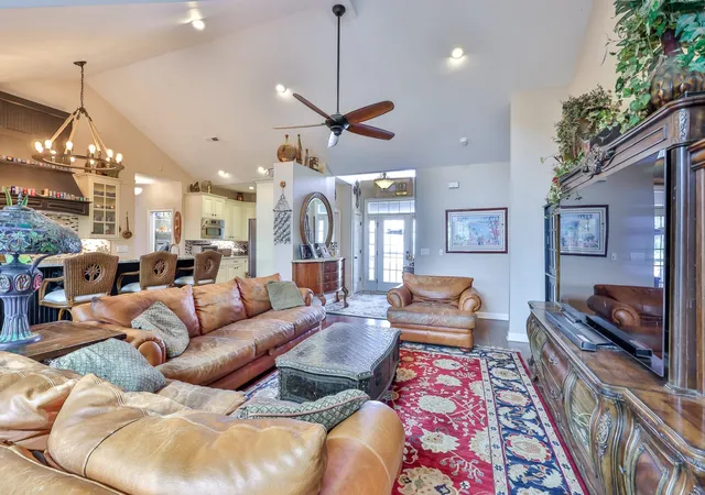 Photo 4 of Single family home for sale at 815 S Willow Dr, Surfside Beach, SC 29575 | MLS# 2607223 | Listing updated on 2026-09-08