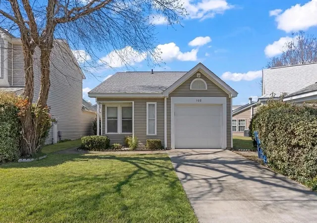 Photo 1 of Single family home for sale at 102 Whitehaven Ct, Myrtle Beach, SC 29577 | MLS# 2607467 | Listing updated on 2026-09-12